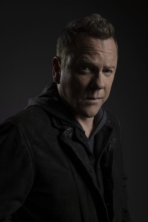 Kiefer Sutherland stars as John Weir in the Paramount+ series Rabbit Hole.