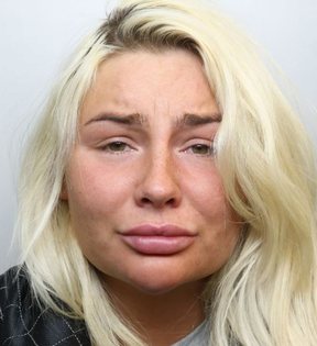 'Bogus Barbie' a assassiné son petit ami et veut maintenant des visites conjugales 3 Photo d'identité d'Abigail White. DOCUMENT DE POLICE