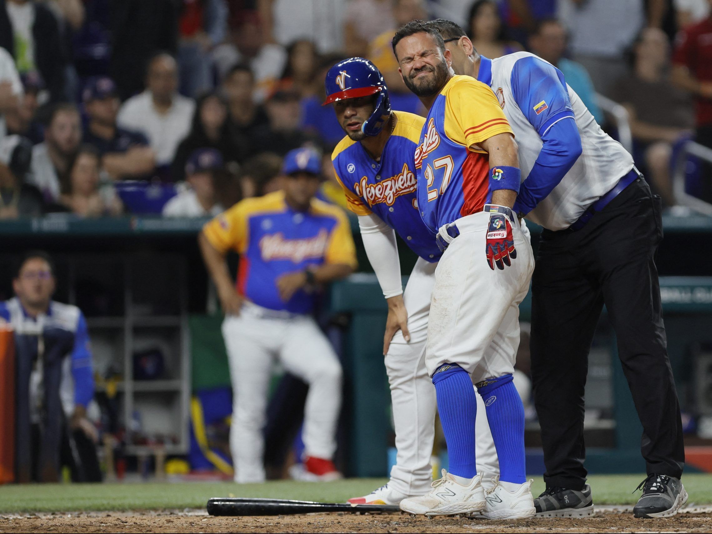 Astros' Altuve leaves WBC game after hit on hand by a pitch