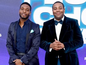 Kel Mitchell and Kenan Thompson at the People's Choice Awards in December 2022.
