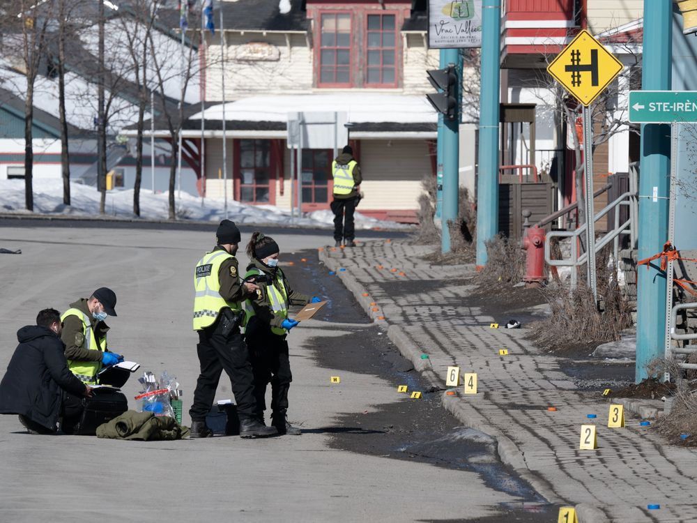 Quebec Police Say Third Man Dies After Pedestrians Struck By Truck Toronto Sun