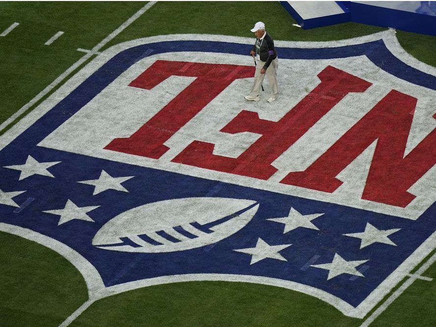NFL groundskeeper quits over terrible Super Bowl field conditions