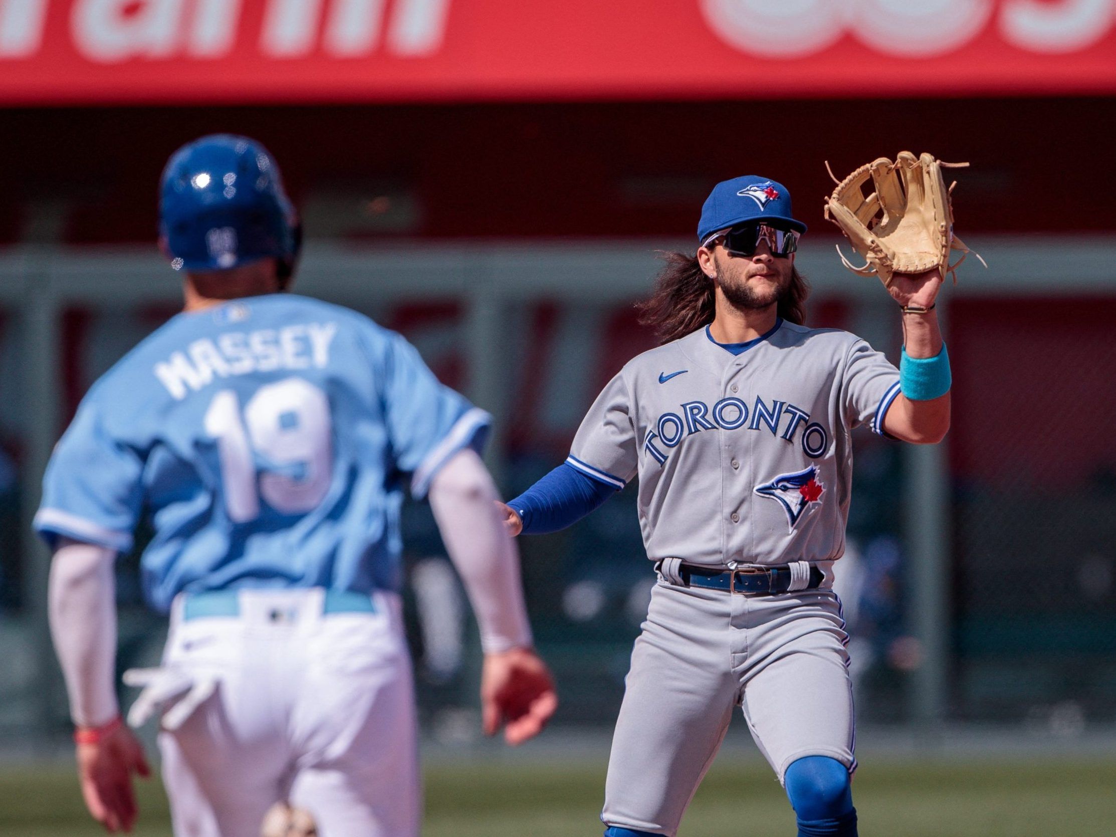 Toronto Blue Jays projected lineup: Batting order, starting pitcher  rotation for 2022 MLB season - DraftKings Network