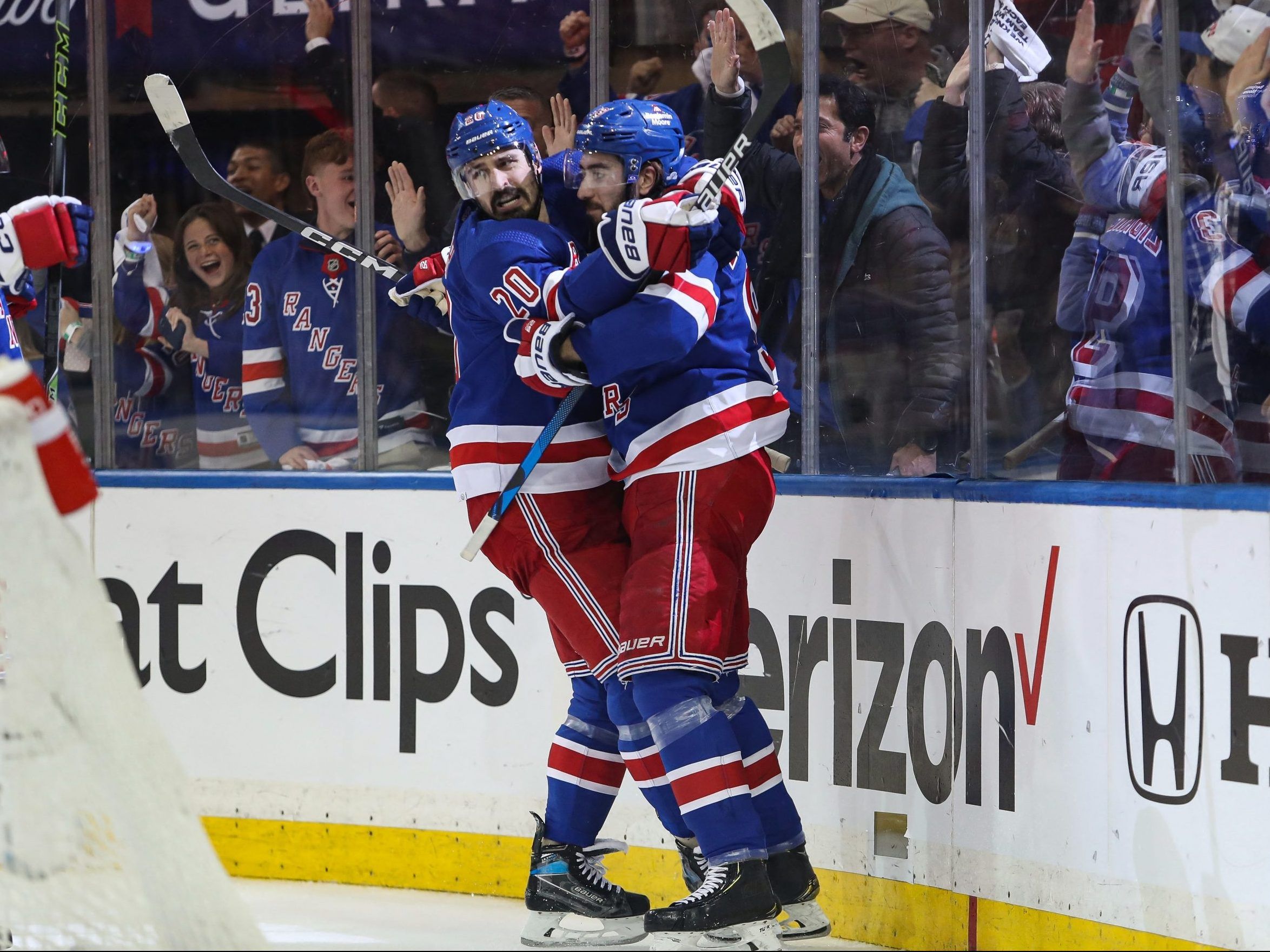 Kreider helps Rangers beat Devils 5-2 to force Game 7