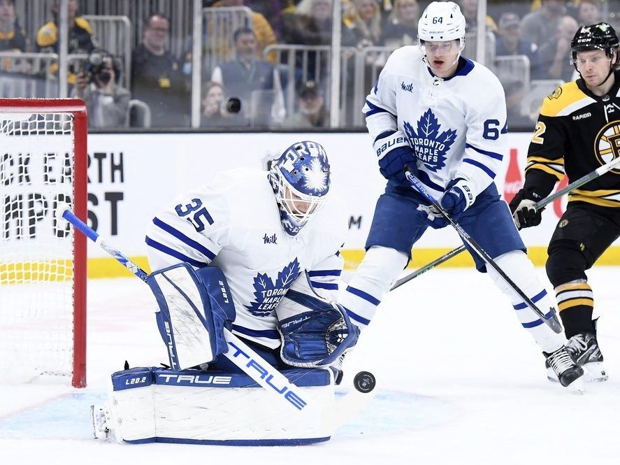 Game in 10: Maple Leafs slip up defensively, let Ilya Samsonov