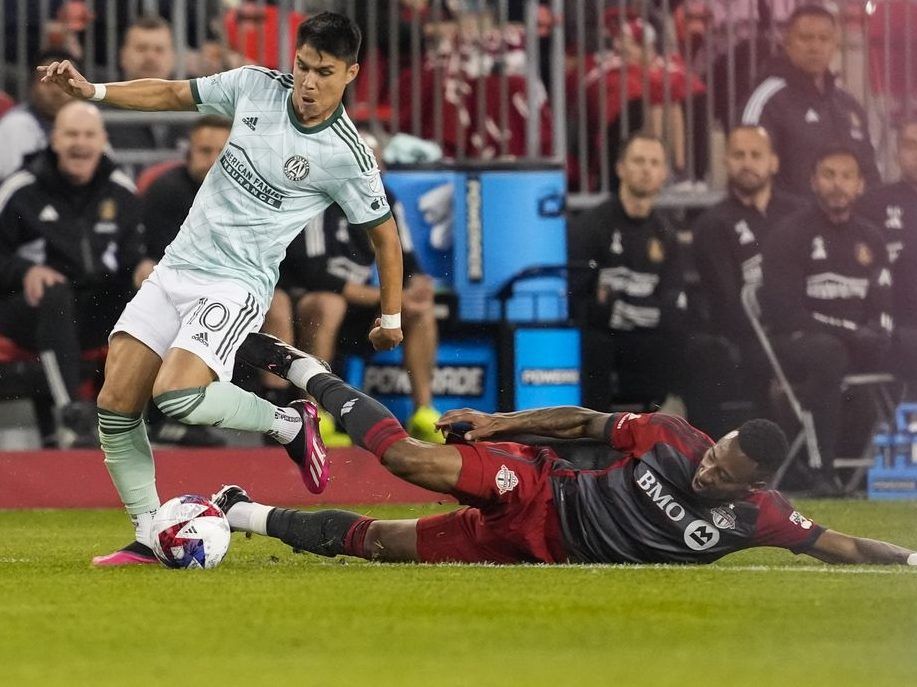 Lorenzo Insigne, Toronto FC edge D.C. United