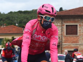 Overall leader INEOS Grenadiers' British rider Geraint Thomas arrives for the presentation of the teams prior to the eleventh stage of the Giro d'Italia.