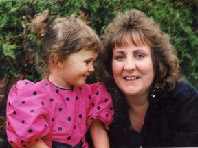 Keri Deon, with her daughter Kayla Klaudusz in July 1991