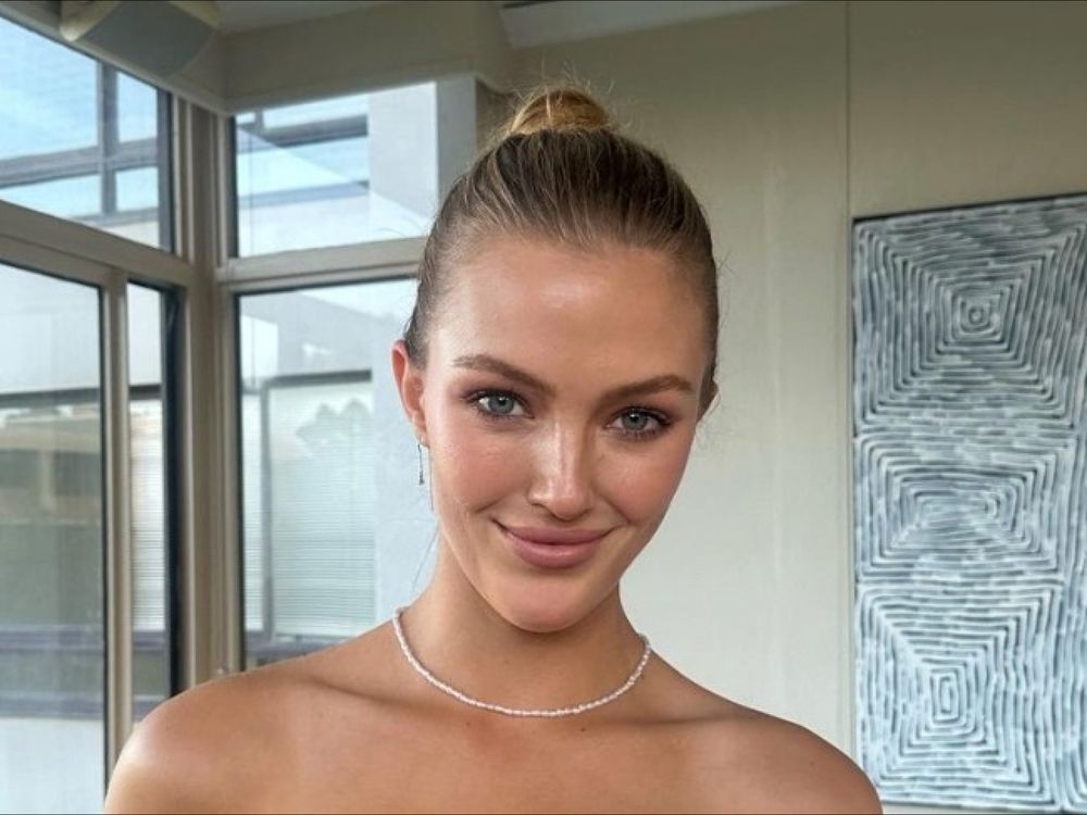 Miss Universe finalist Sienna Weir dies following horseriding injury
