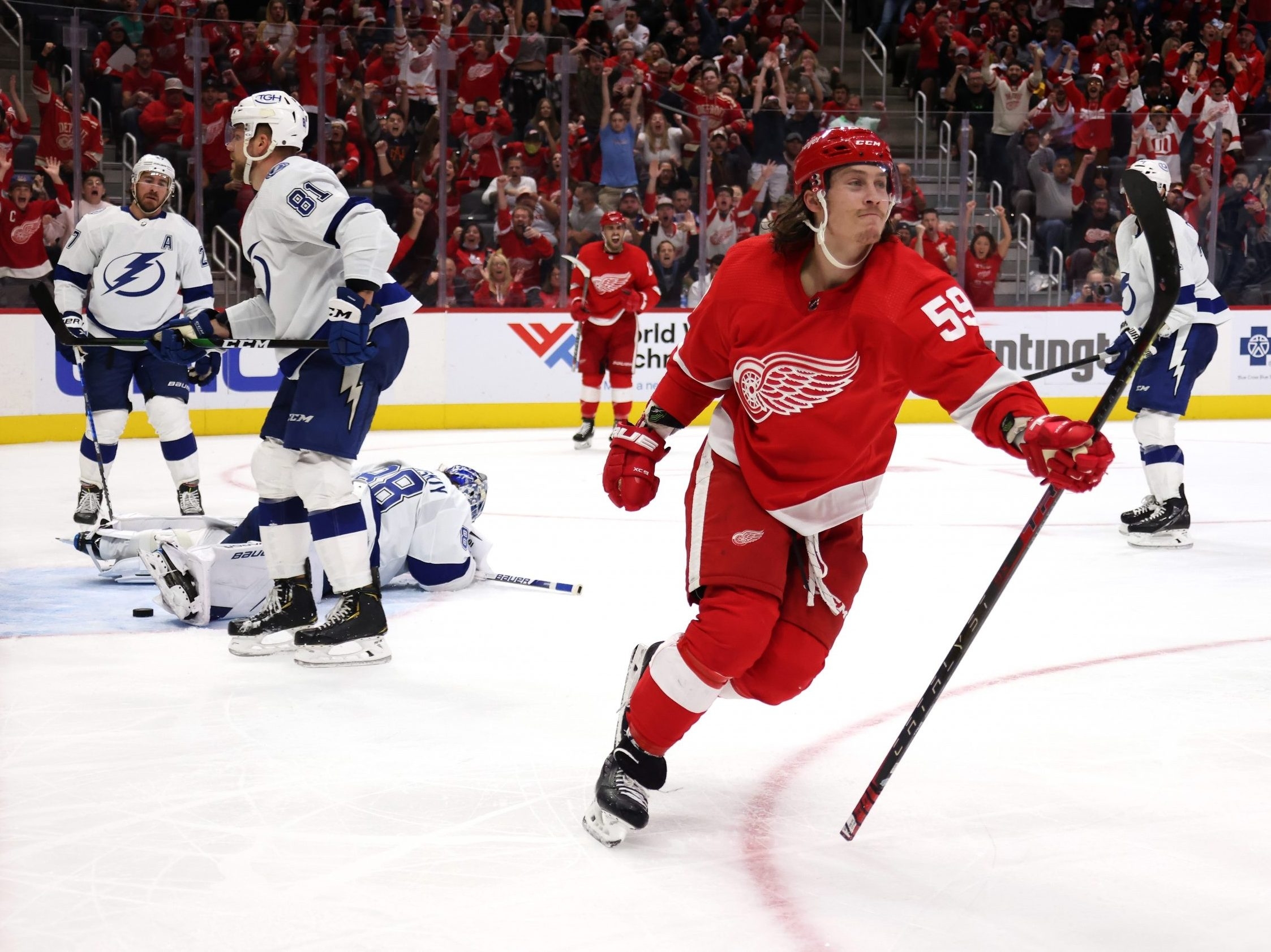 The Leafs Sign Tyler Bertuzzi And Max Domi! 