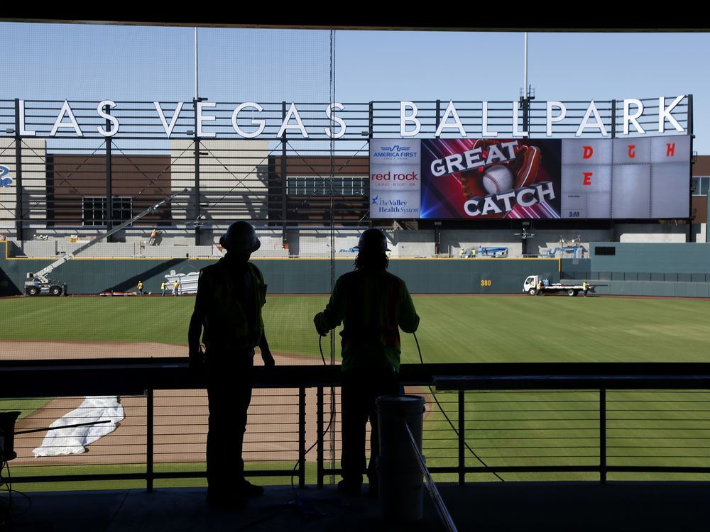 Oakland A's fans execute reverse boycott at the Coliseum