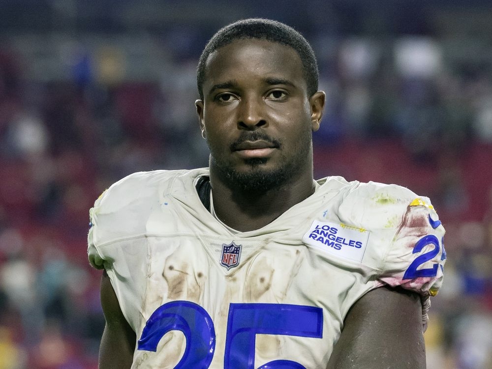 Rams agree to terms with running back Sony Michel