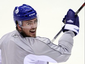 Mike Van Ryn jako zawodnik Maple Leafs w 2009 roku. Postmedia Files.
