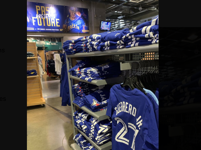 Blue Jays gear no longer showcased at Mariners store after player