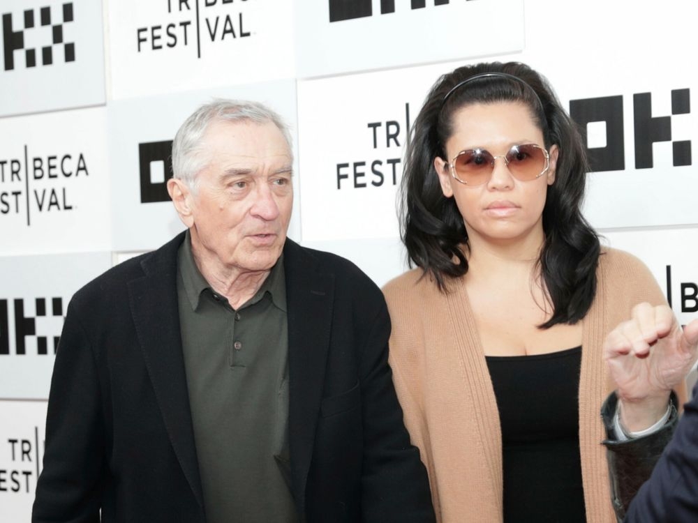 Robert De Niro's girlfriend says she had a postpartum complication ...