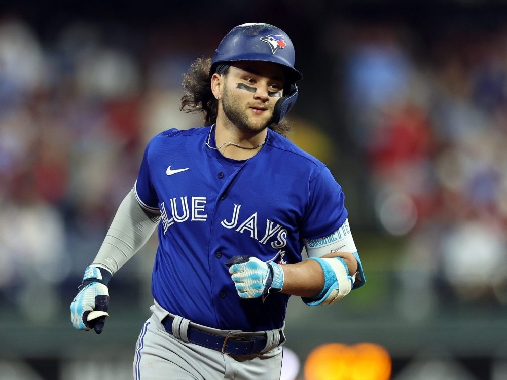 Blue Jays put AL batting leader Bo Bichette on 10-day IL because of  tendonitis in right knee - The San Diego Union-Tribune