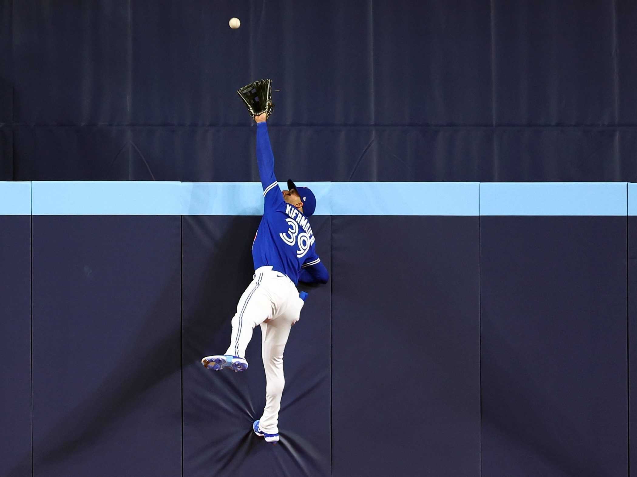 Toronto Blue Jay Kevin Kiermaier Says His Bike Was Stolen From His Garage