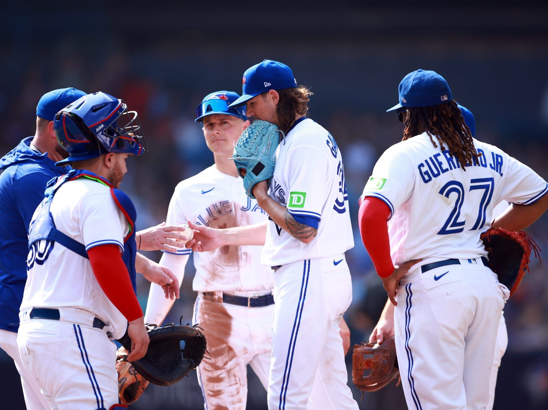 Toronto Blue Jays woeful record against AL East opponents threatens to scuttle playoff hopes