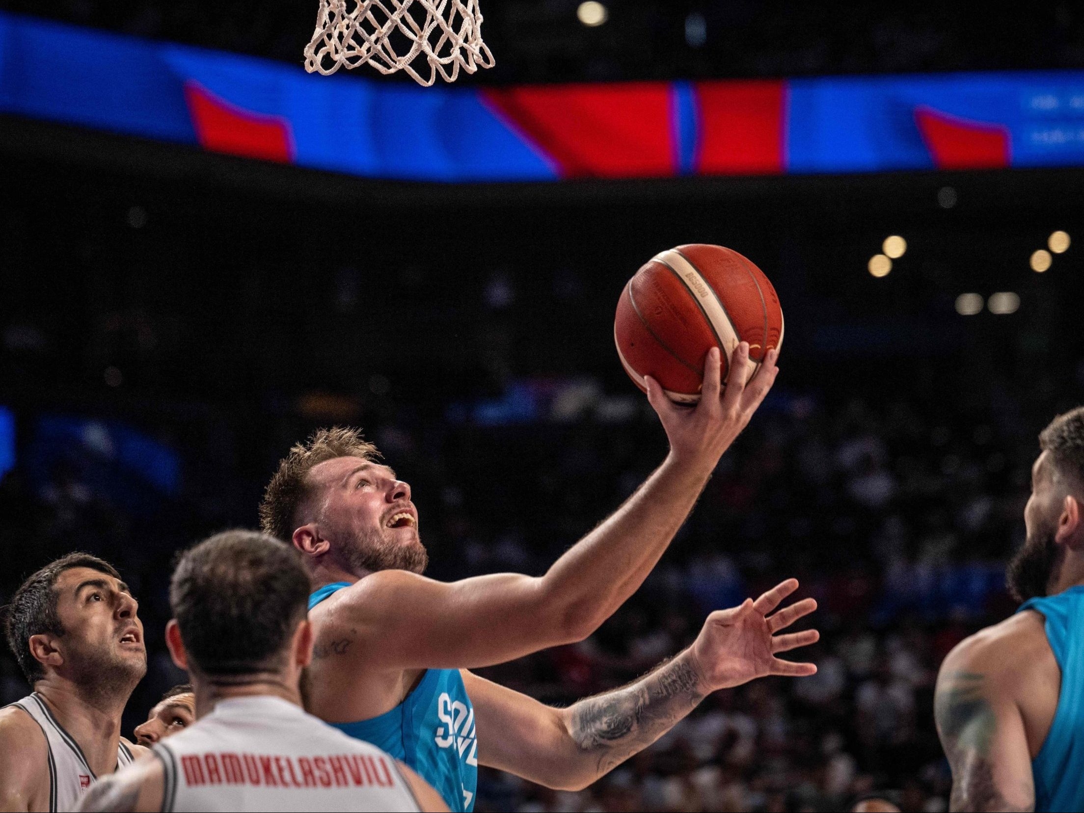 Bogdanovic sends underdogs Serbia into the final