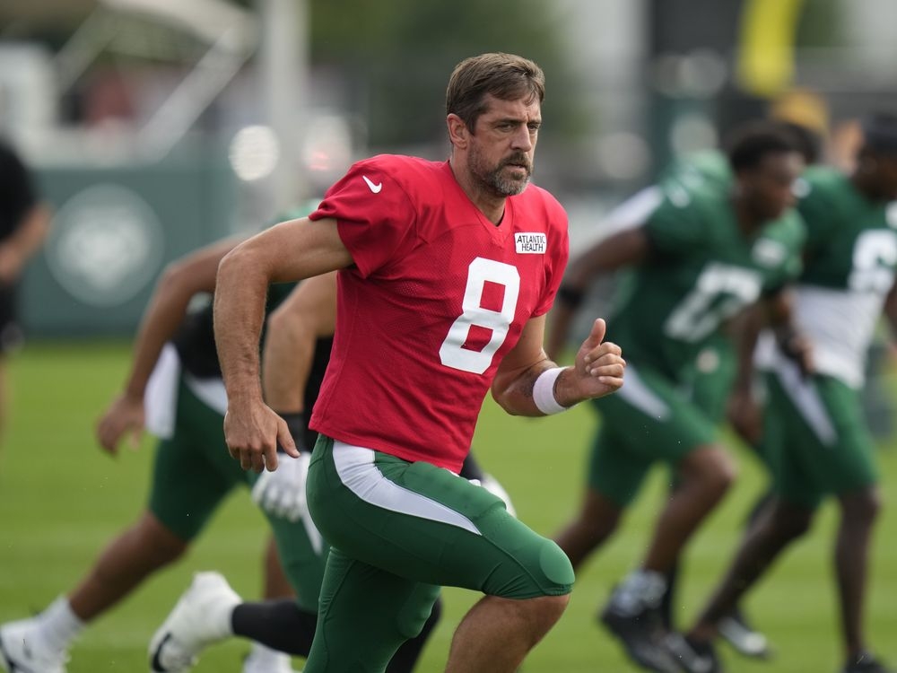 Jets favored over Giants in teams' preseason finale