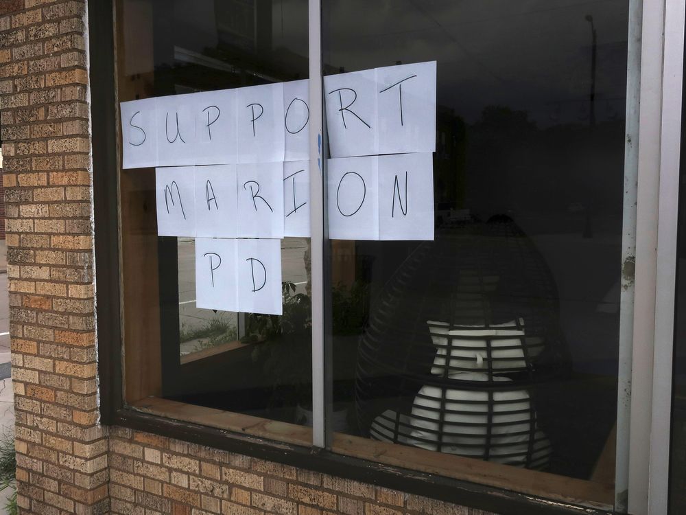 Kansas paper raided by cops strikes back in first edition since search