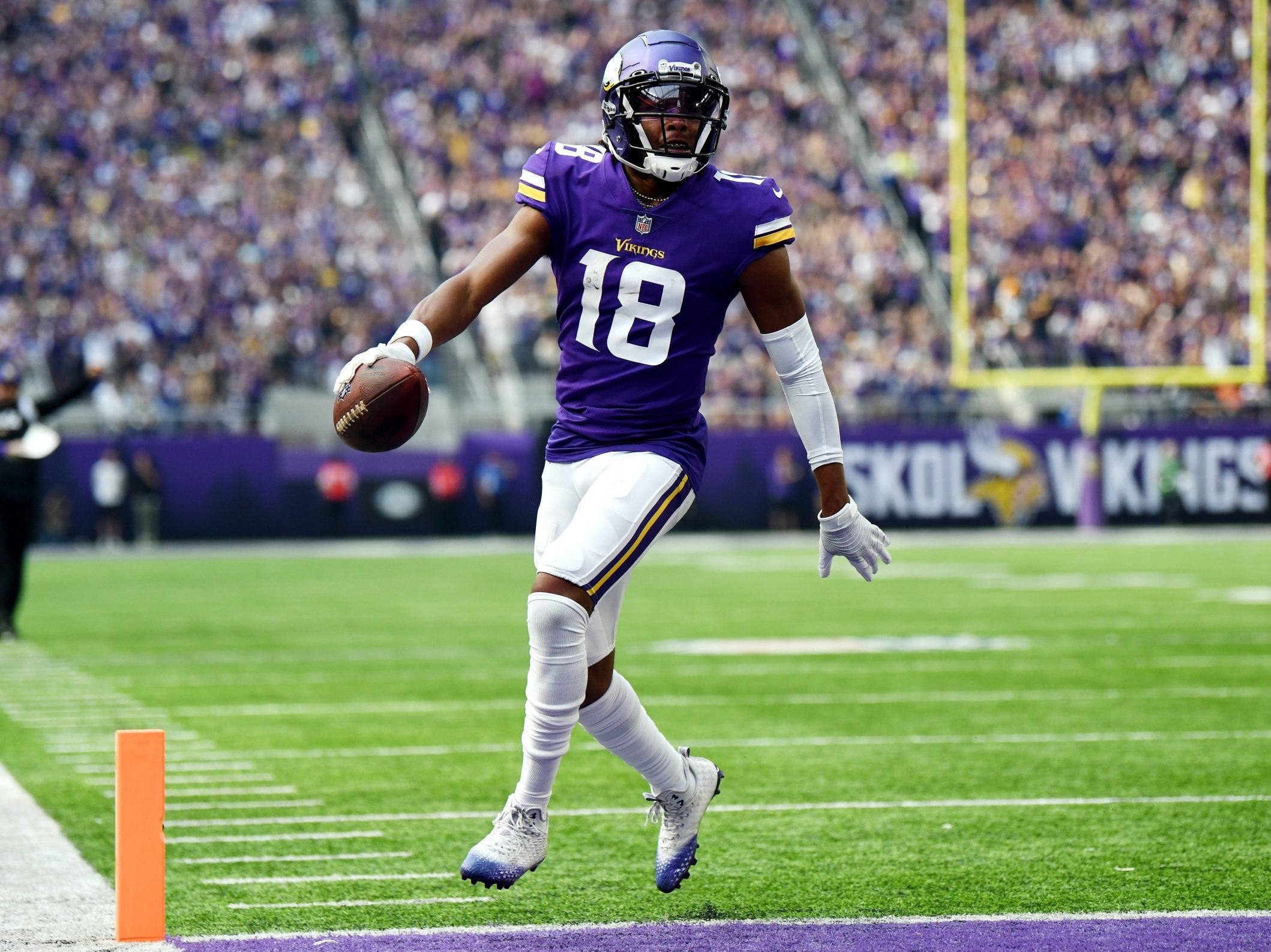 Fantasy Football 2023: Who Should Be the No. 1 Pick? - Sports