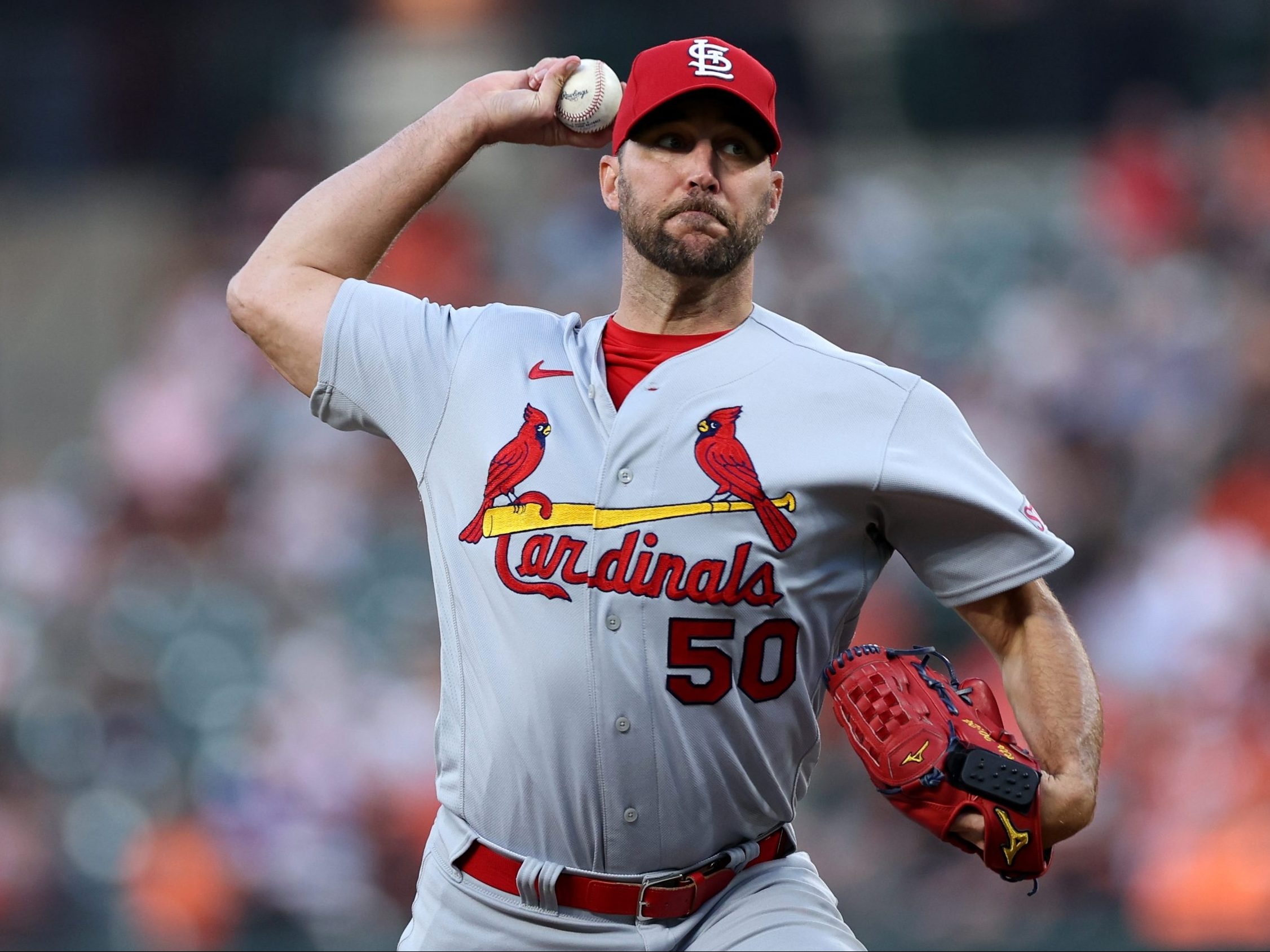 Cardinals' Adam Wainwright has fun as TV station lists him with Blues