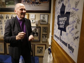 Mike Pelyk visits the home of Toronto Maple Leafs fan Mike Wilson.