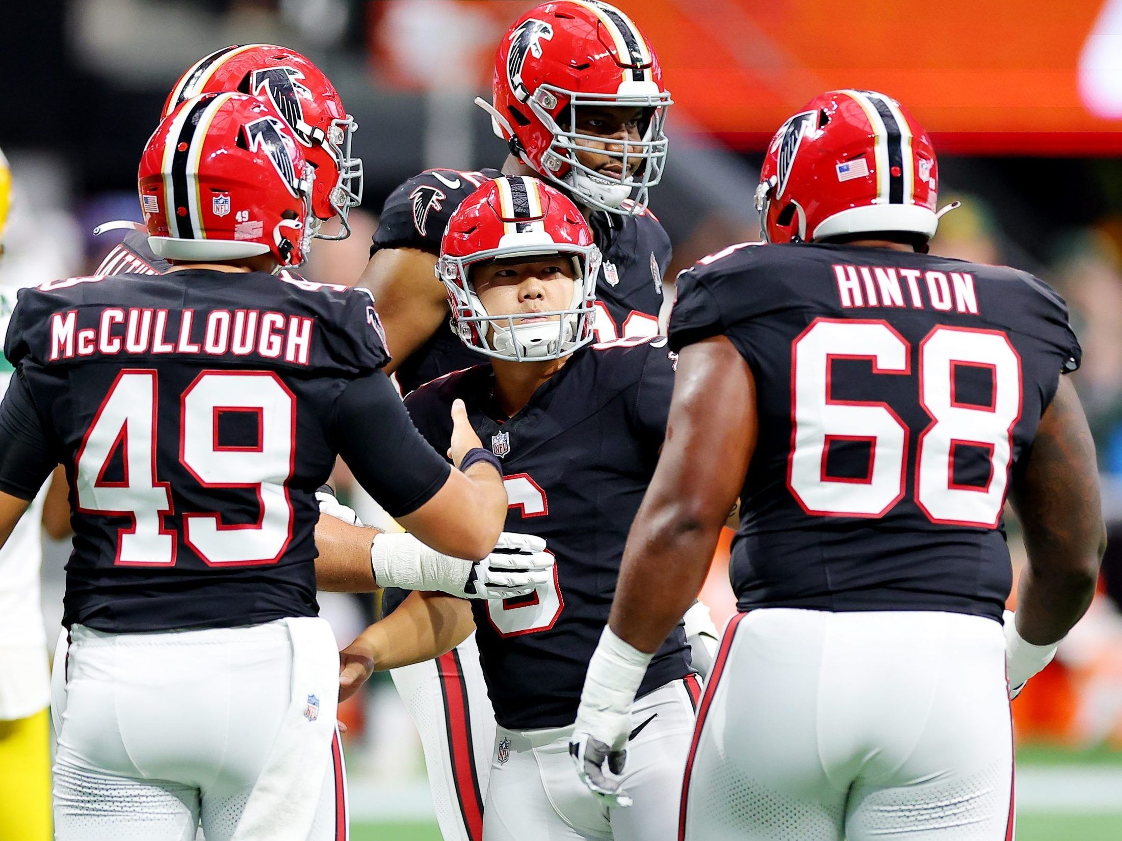 Robinson shines, Koo kicks winning field goal as Falcons rally