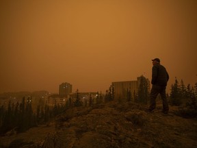 Heavy smoke from wildfires in northern Alberta and British Columbia fill the air at 9am Mountain Daylight Time in Yellowknife, Northwest Territories on Saturday, Sept. 23, 2023.
