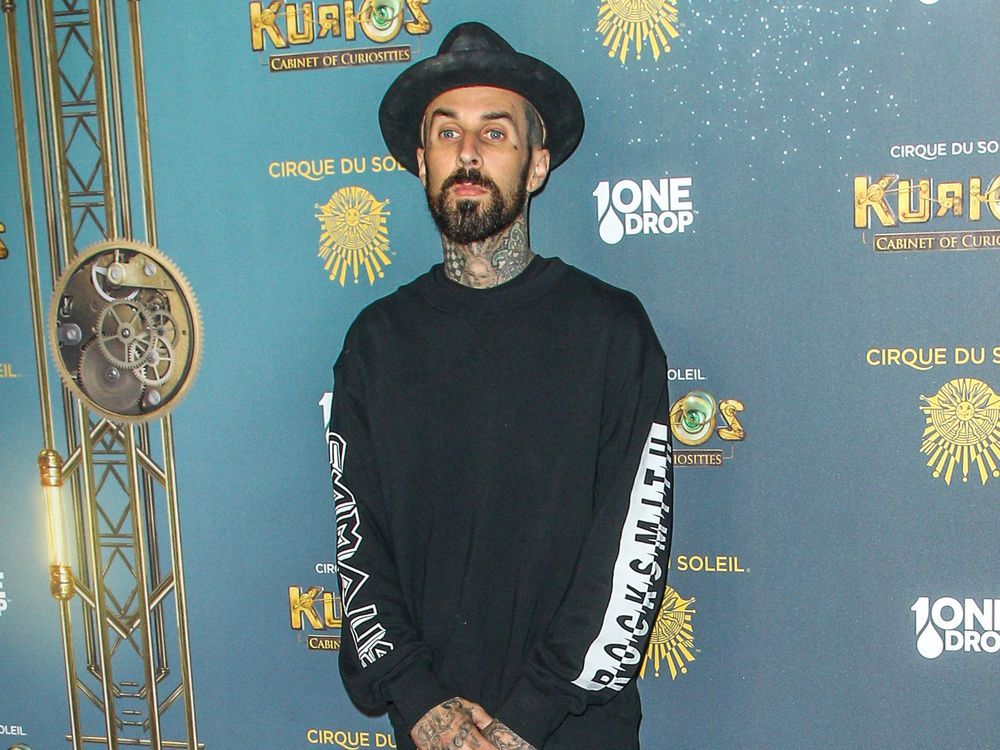 Travis Barker Leaves Blink-182's Tour Due To 'urgent Family Matter ...