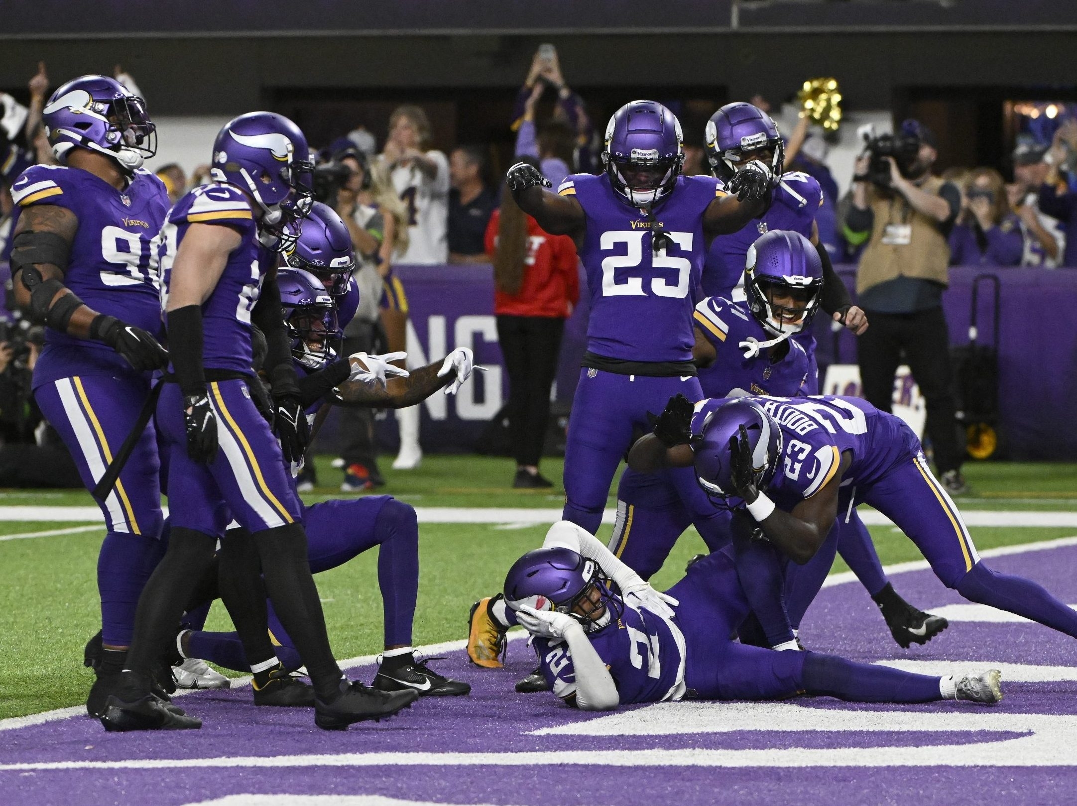 Jalen Hurts, Eagles host Kirk Cousins, Vikings in prime time again in their  home opener