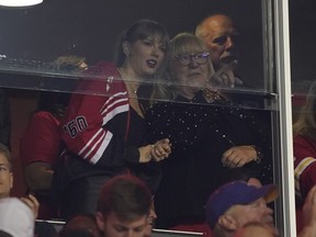 Taylor Swift and Donna Kelce talk