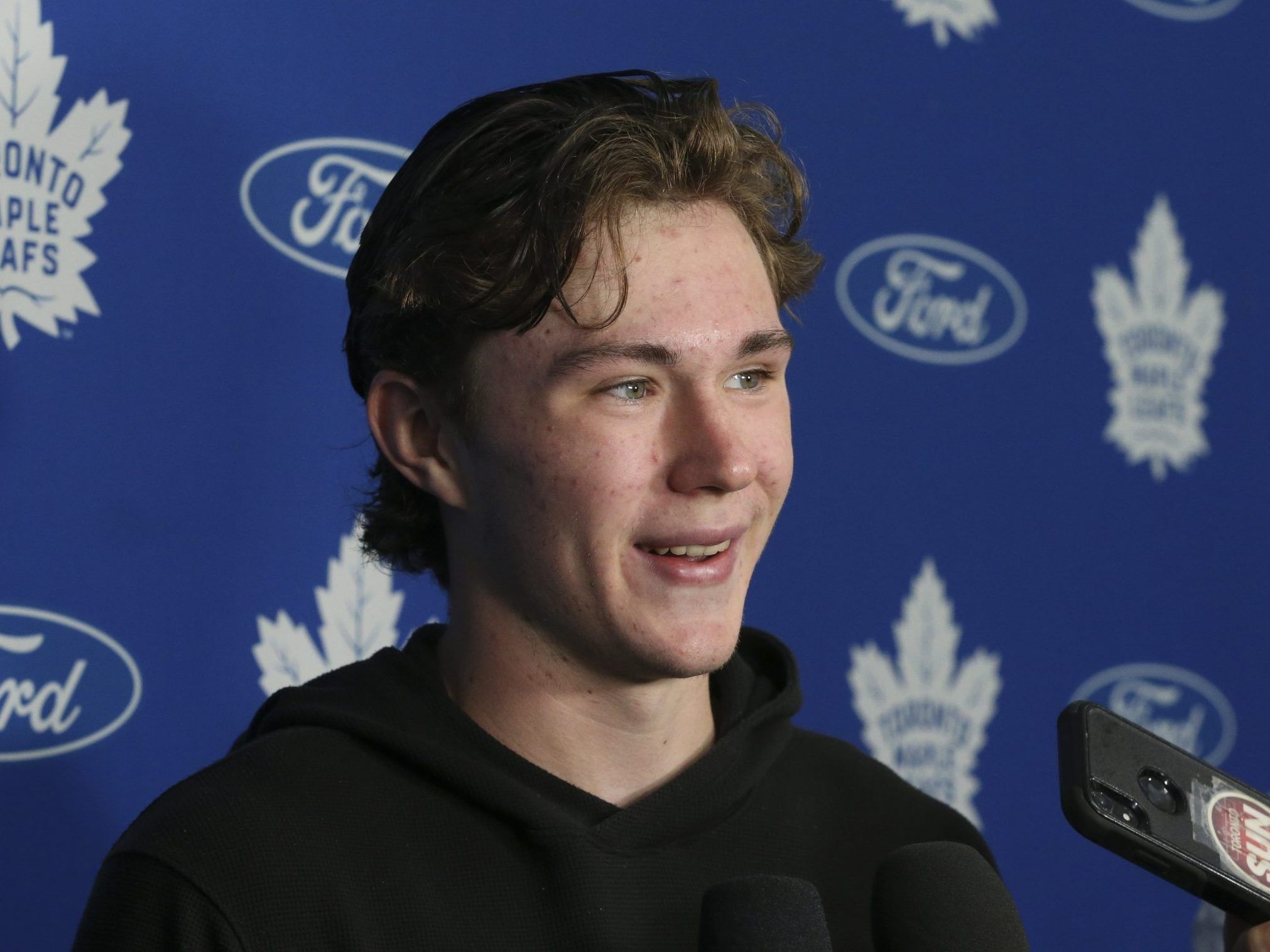 Minten Appears Set As Maple Leafs' Third-line Centre For Season Opener ...