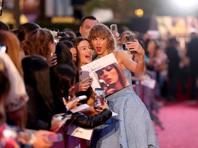 Taylor Swift greets fans