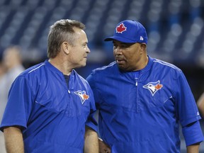 Former Toronto Blues Jays manager John Gibbons (left) talks with DeMarlo Hale in 2016.