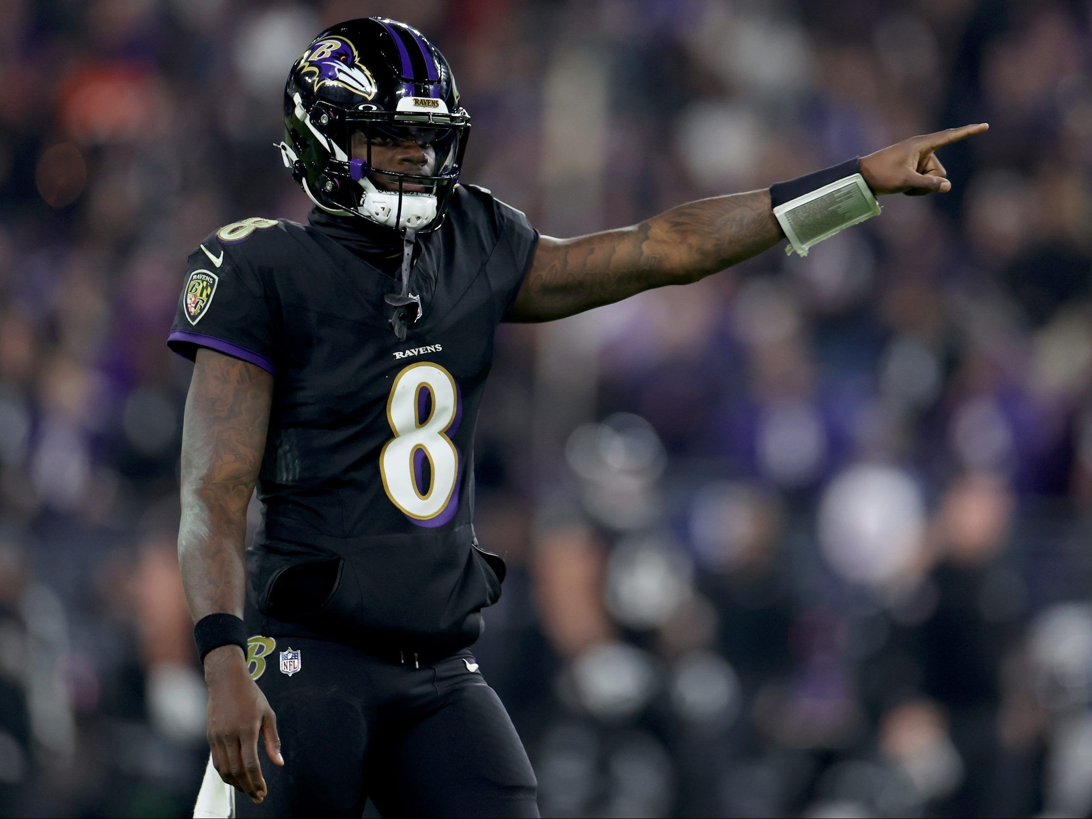 NFL WEEK 12 PICKS: Ravens rip the L.A. Chargers in Staley's last stand ...