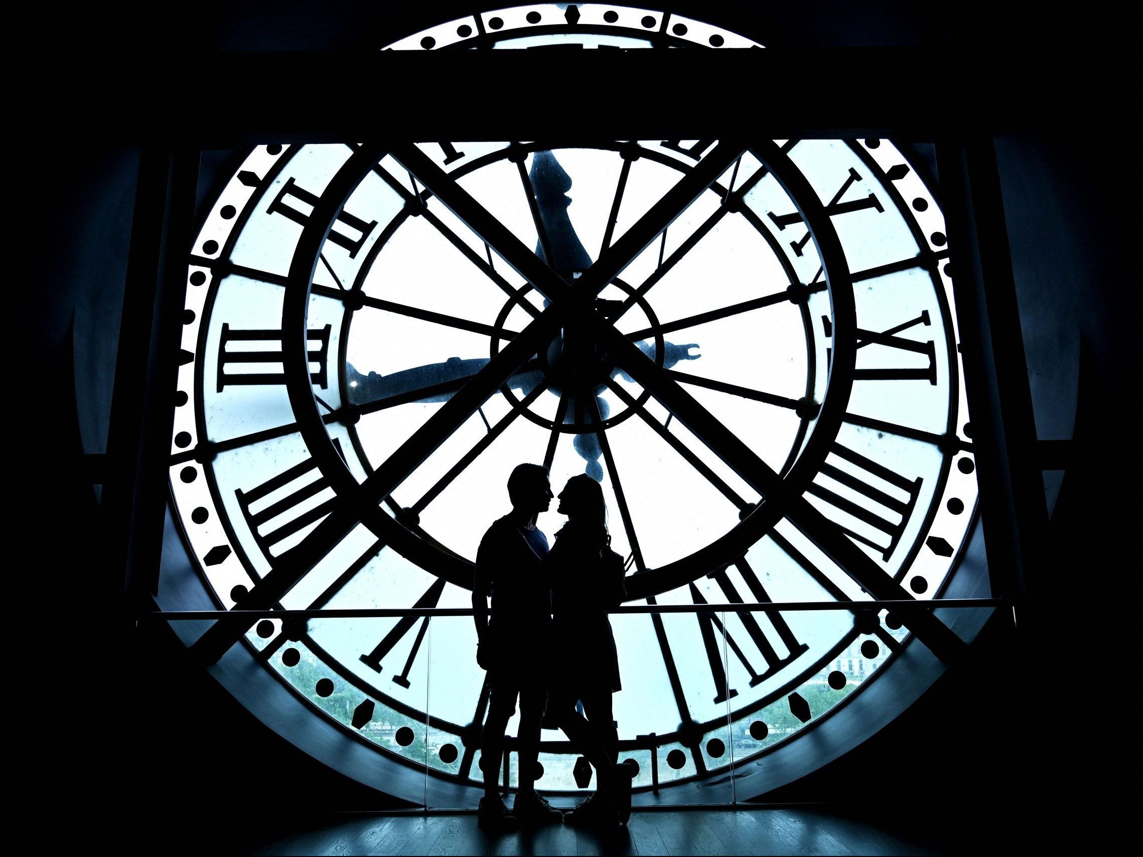 Clocks set to ’fall back’ Sunday as daylight time ends Toronto Sun