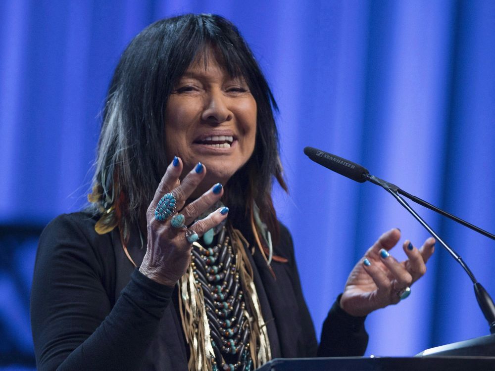Saskatchewan First Nation chief says Buffy Sainte-Marie should take DNA test
