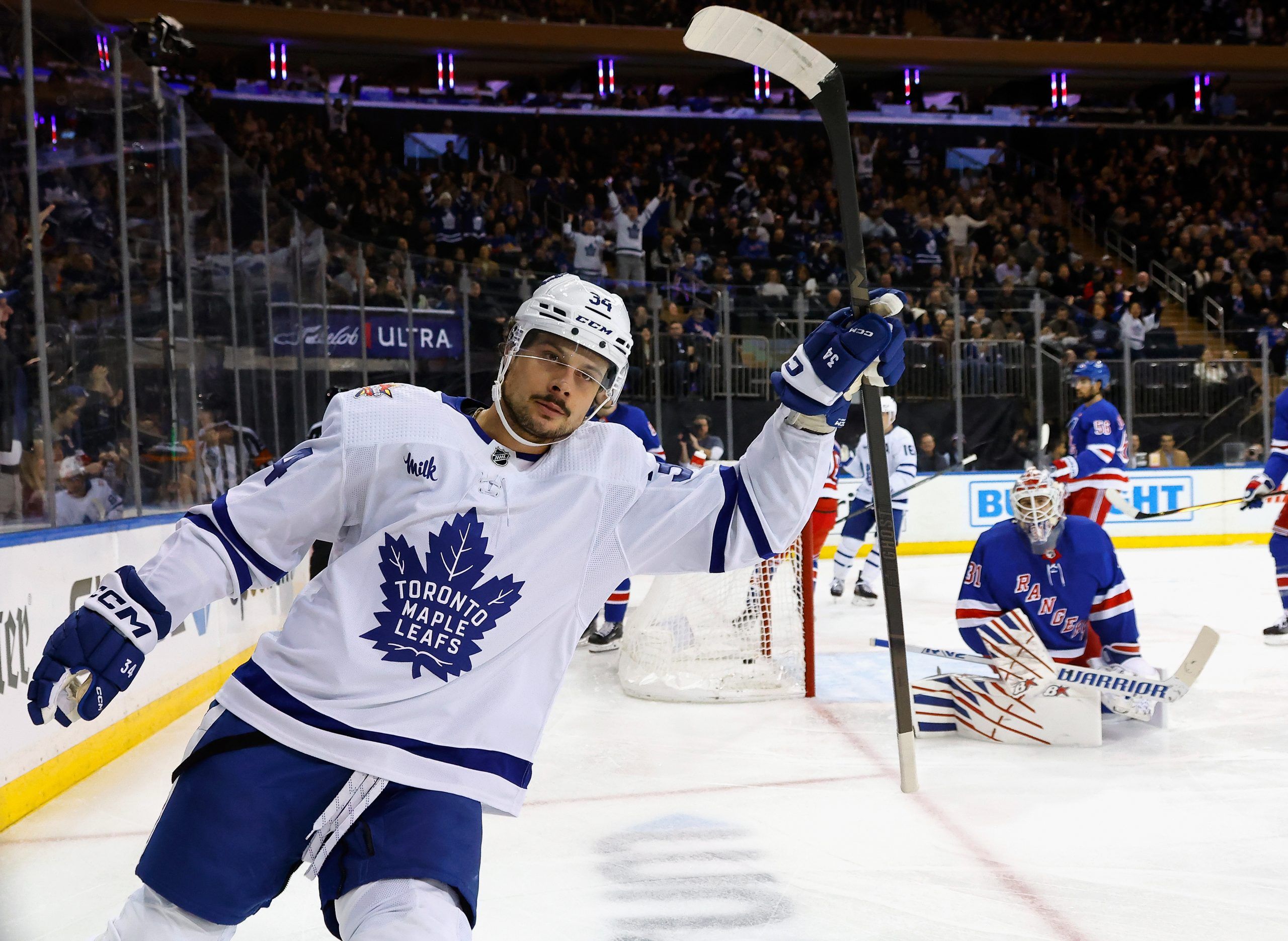 MAPLE LEAFS NOTES: Matthews on pace for historic goal season
