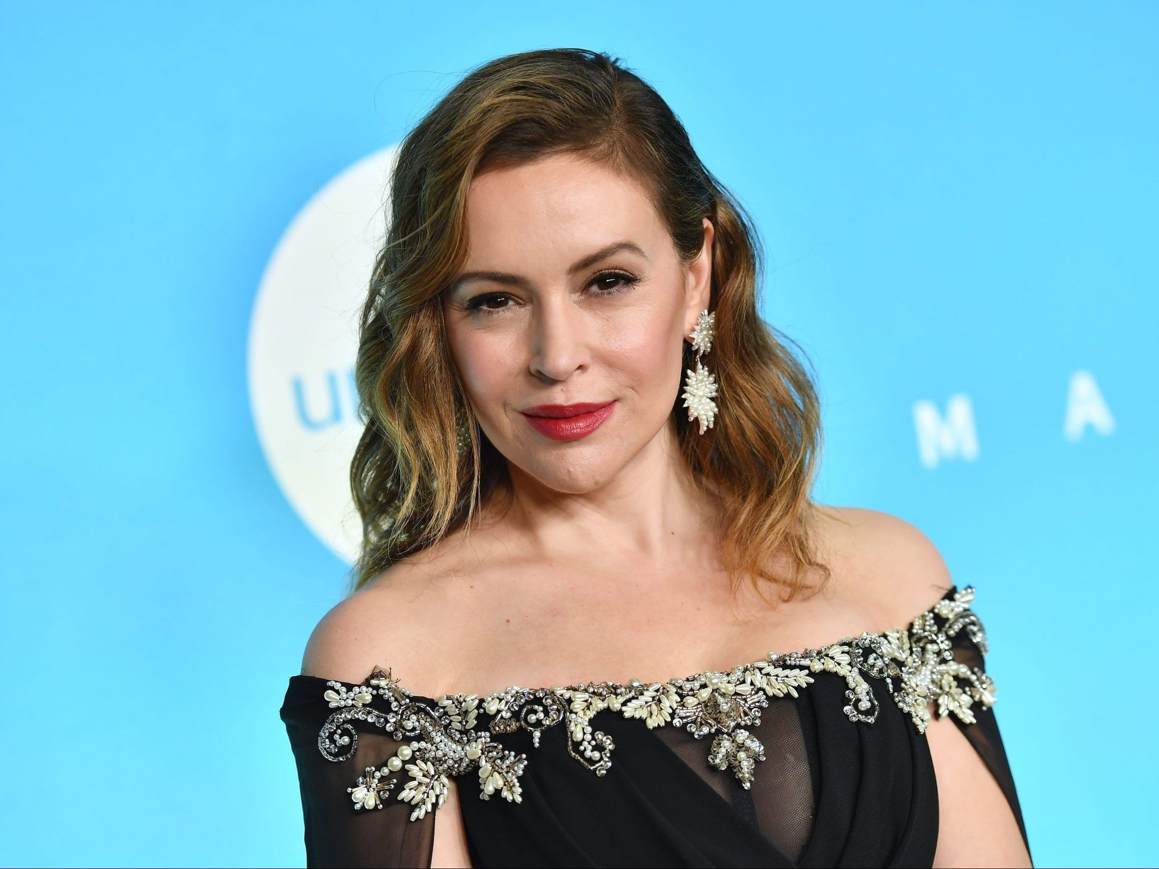 Alyssa Milano dumped on after begging fans to donate to son's baseball team: 'This is gross'