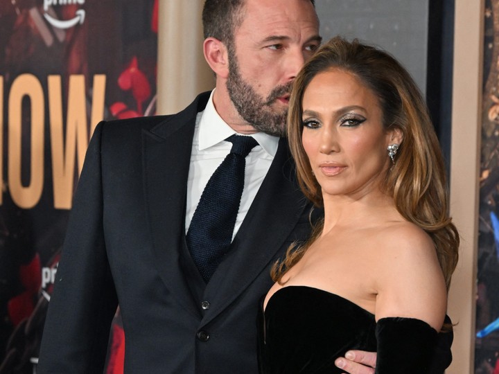  Jennifer Lopez and Ben Affleck attend Amazon’s “This is Me… Now: A Love Story” premiere at the Dolby theatre in Hollywood.