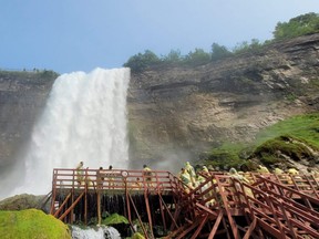 The Hurricane Deck, part of Cave of the Winds