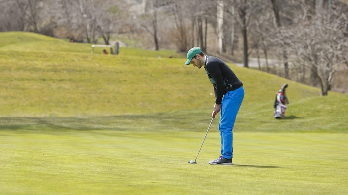 City golf courses opening; local residents getting perk in Mississauga
