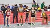 CC Telfar (segundo a izquierda) compite en un evento de atletismo de la NCAA a principios de este año.