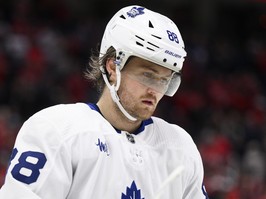 Maple Leafs forward William Nylander reportedly is dealing with migraines.