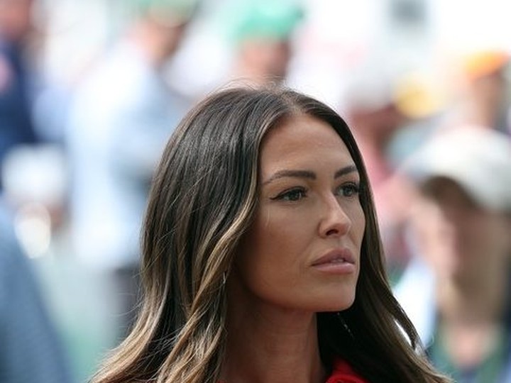  Paulina Gretzky looks on during the Par Three Contest prior to the 2024 Masters Tournament at Augusta National Golf Club on April 10, 2024 in Augusta, Georgia.