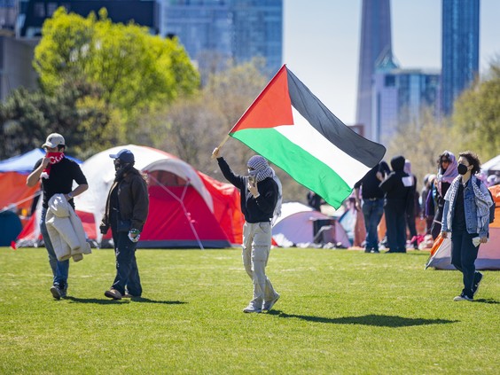https://smartcdn.gprod.postmedia.digital/torontosun/wp-content/uploads/2024/05/University_of_Toronto_U_of_T_student_Palestinian_campus_Protest_Jewish_Israel_4x3-1.jpg?quality=90&strip=all&w=564&h=423&type=webp&sig=am2Ye6cAanZJZ9IIKBxFcQ