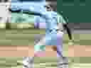 Pitcher Blue Jays Kevin Gausman melakukan pukulan telak melawan Athletics pada bagian terbawah inning pertama di Oakland Coliseum di Oakland, California, Sabtu, 8 Juni 2024.