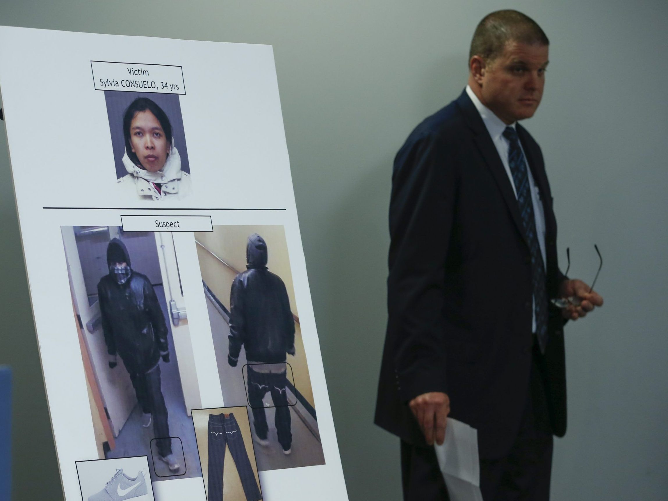 トロント警察殺人課のハンク・イッシンガ巡査部長がメディアに語る。